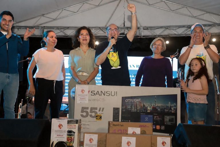 Gran festejo a madres potosinas, ofrecen Alcalde Enrique Galindo y Estela Arriaga