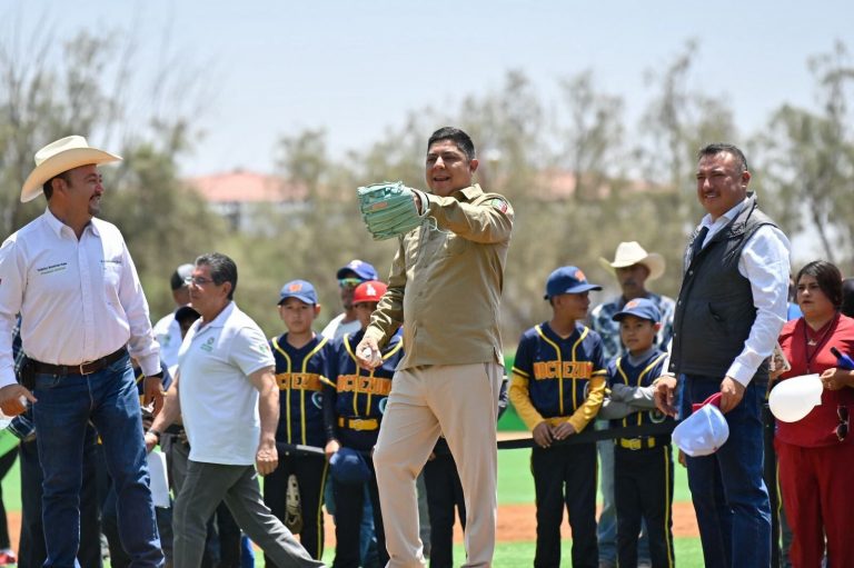 RICARDO GALLARDO ANUNCIA MÁS INFRAESTRUCTURA DEPORTIVA PARA EL ALTIPLANO POTOSINO