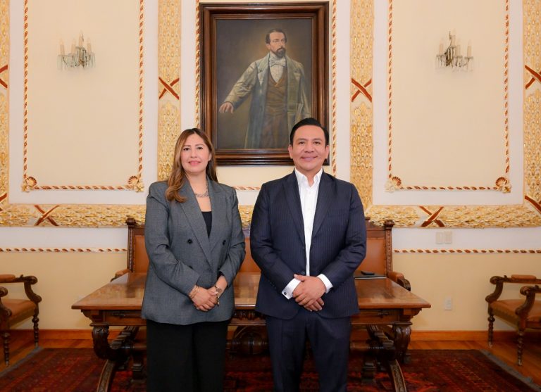 NUEVA TITULAR DE LA SECRETARÍA DE EDUCACIÓN ASUME CON RESPONSABILIDAD Y COMPROMISO