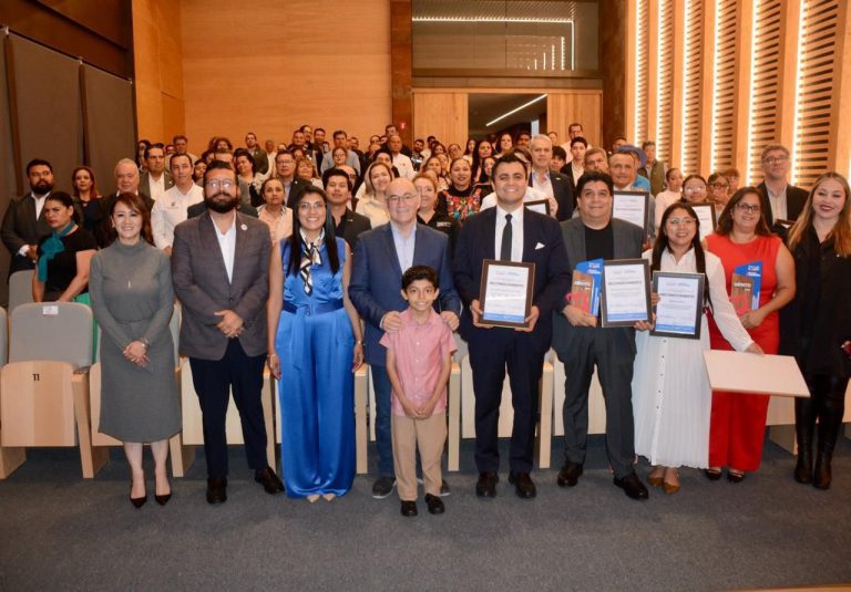 Enrique Galindo premia proyectos ambientales que transforman a San Luis Capital