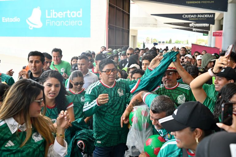 RICARDO GALLARDO ARRANCA LA FIESTA FUTBOLERA EN SAN LUIS