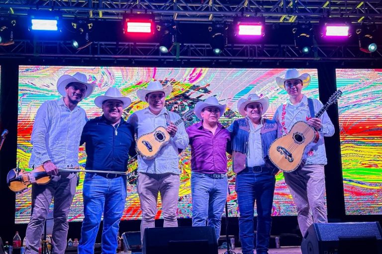 RÉCORD GUINNESS DEL HUAPANGO EN XILITLA GENERÓ DERRAMA HISTÓRICA DE 20 MILLONES DE PESOS
