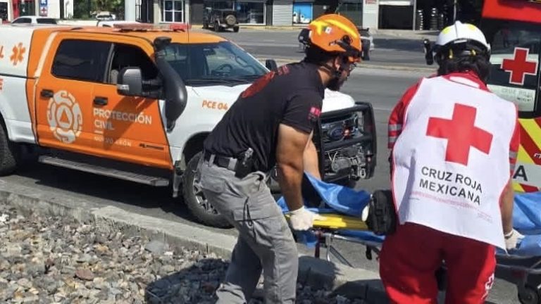 TREN LE CORTA BRAZO Y PIERNA A UN HOMBRE EN MONTERREY