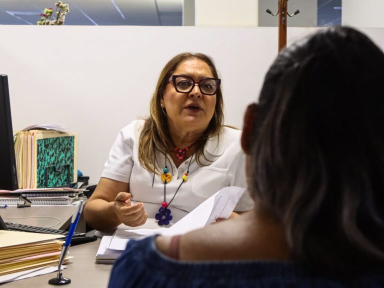 DEFENSORÍA EN TU CASA ACERCA ASESORÍA JURÍDICA GRATUITA A PERSONAS CON MOVILIDAD LIMITADA