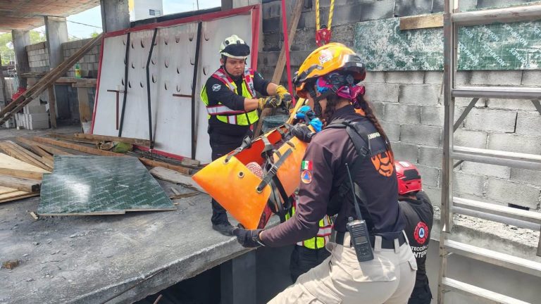 TRABAJADOR SUFRE DESCARGA ELÉCTRICA EN MONTERREY