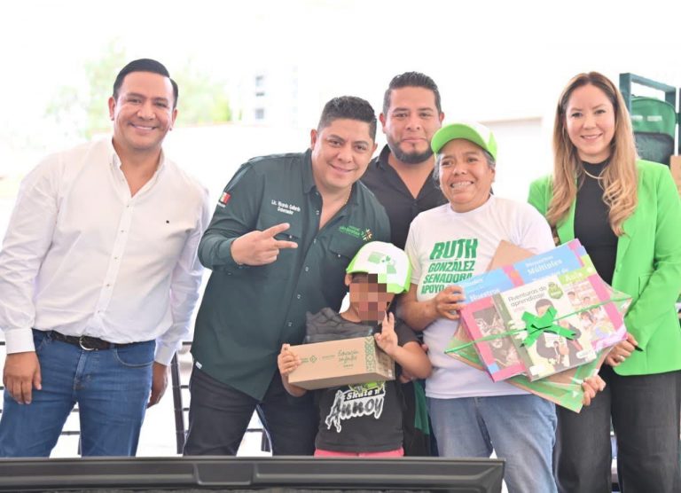 RICARDO GALLARDO LLEVARÁ MÁS OBRAS Y APOYOS A VILLA DE GUADALUPE