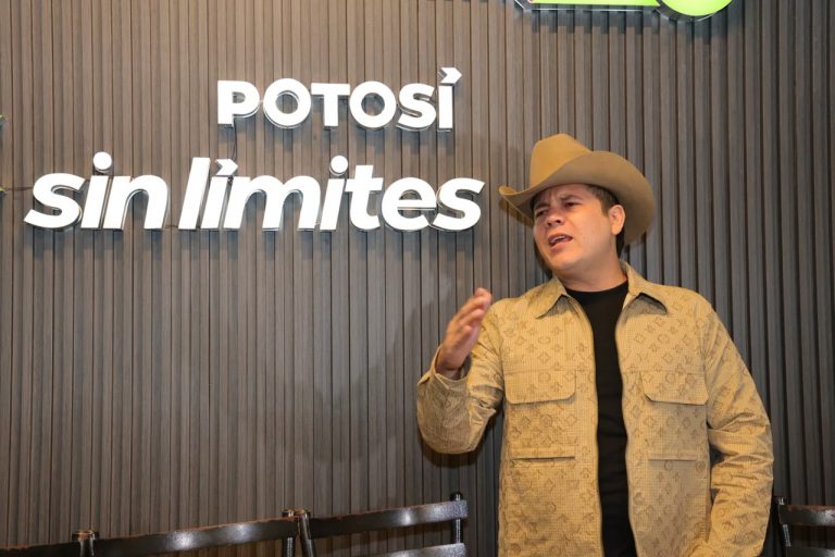 REMMY VALENZUELA INAUGURA CON ÉXITO EL PALENQUE DE LA FENAPO 2026