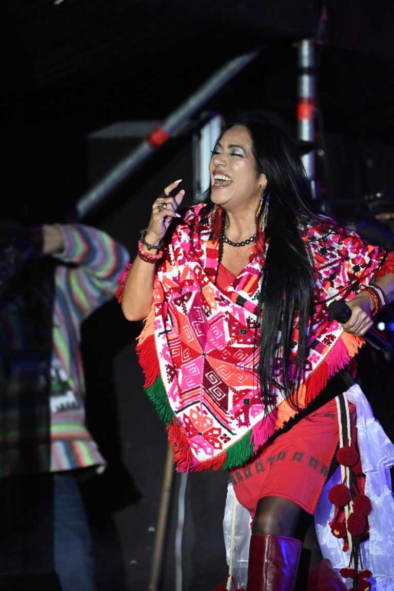 LILA DOWNS CIERRA SIN LÍMITES UN PRIMER FIN DE SEMANA HISTÓRICO EN LA FENAPO 2026