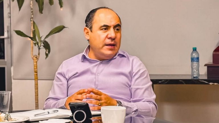 RAÚL ORTEGA DENUNCIA GRILLA CONTRA PROYECTOS DE OBRAS PARA MATEHUALA