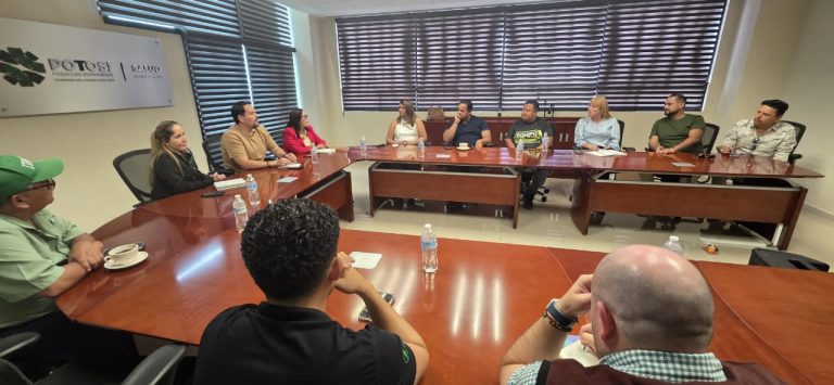 GOBIERNO DEL ESTADO ACERCA SOLUCIONES DIRECTAS A LOS MUNICIPIOS