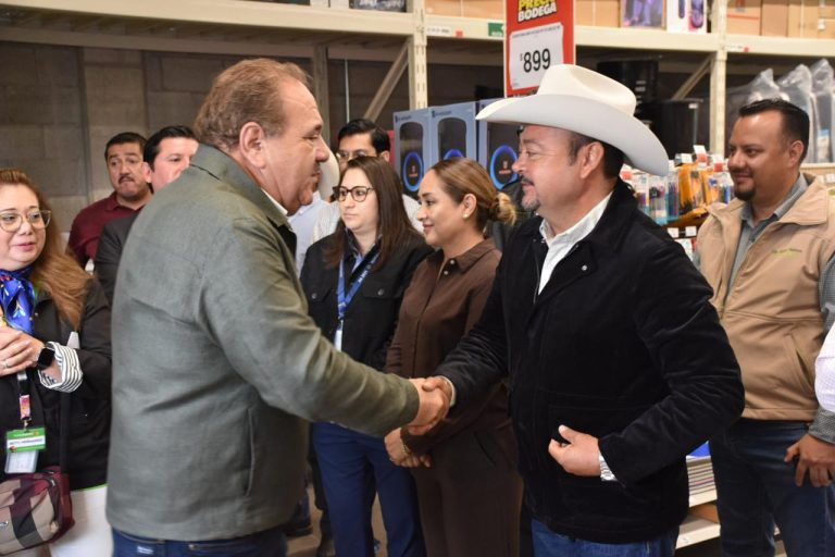 GOBIERNO CUMPLE EN INVERSIÓN Y EMPLEO CON NUEVA BODEGA AURRERA EN AHUALULCO