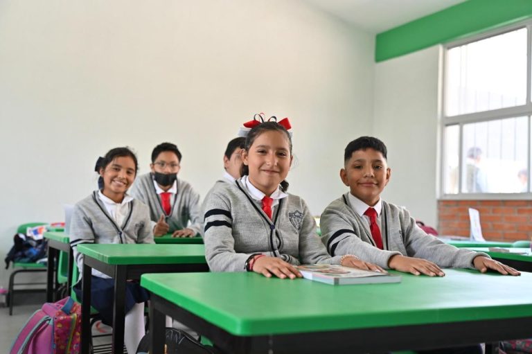 EL GOBERNADOR RICARDO GALLARDO PRESENTARÁ UNA INICIATIVA PARA REGULAR USO DE CELULARES Y PANTALLAS EN ESCUELAS